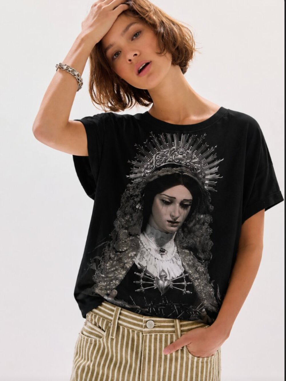 BOUTIQUE SAINT GRAPHIC TEE